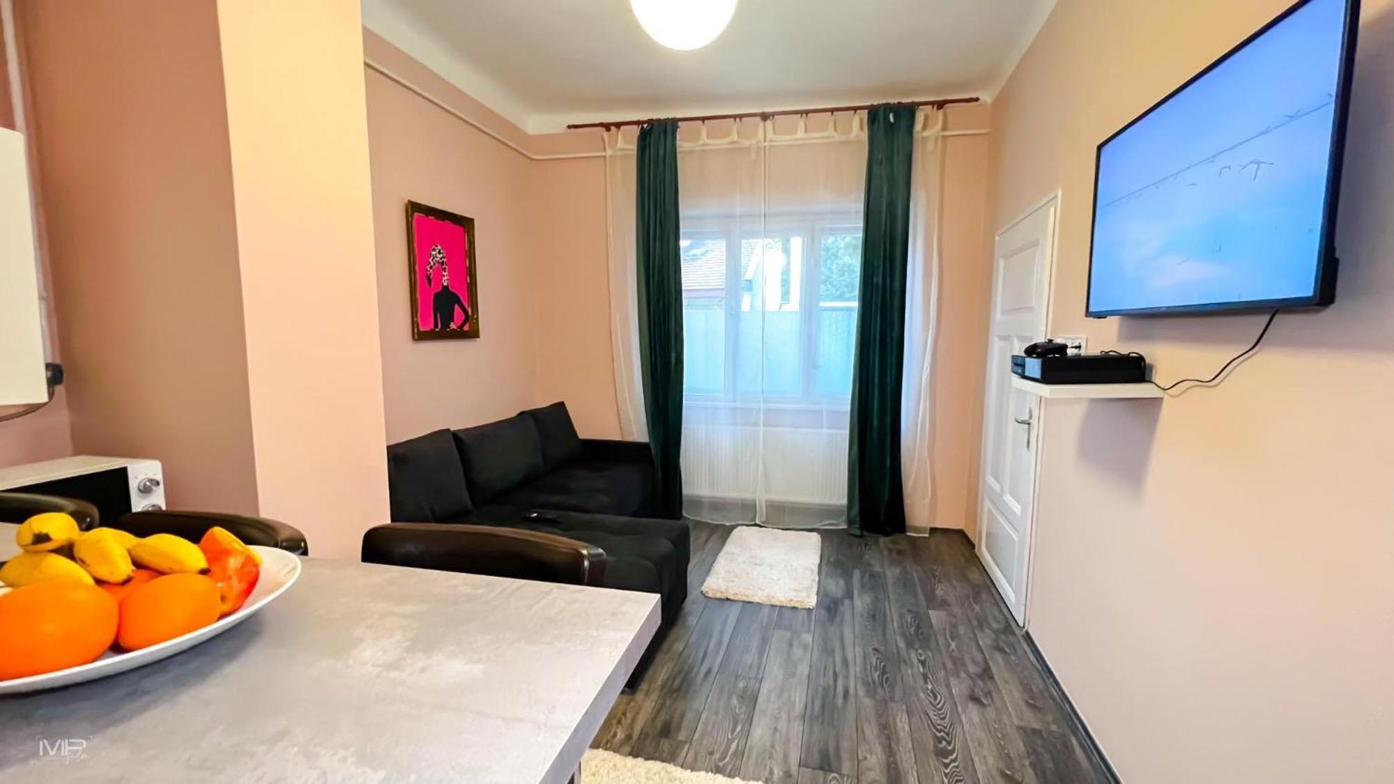 Flamingo Rezidencia Apartman Еґер Екстер'єр фото